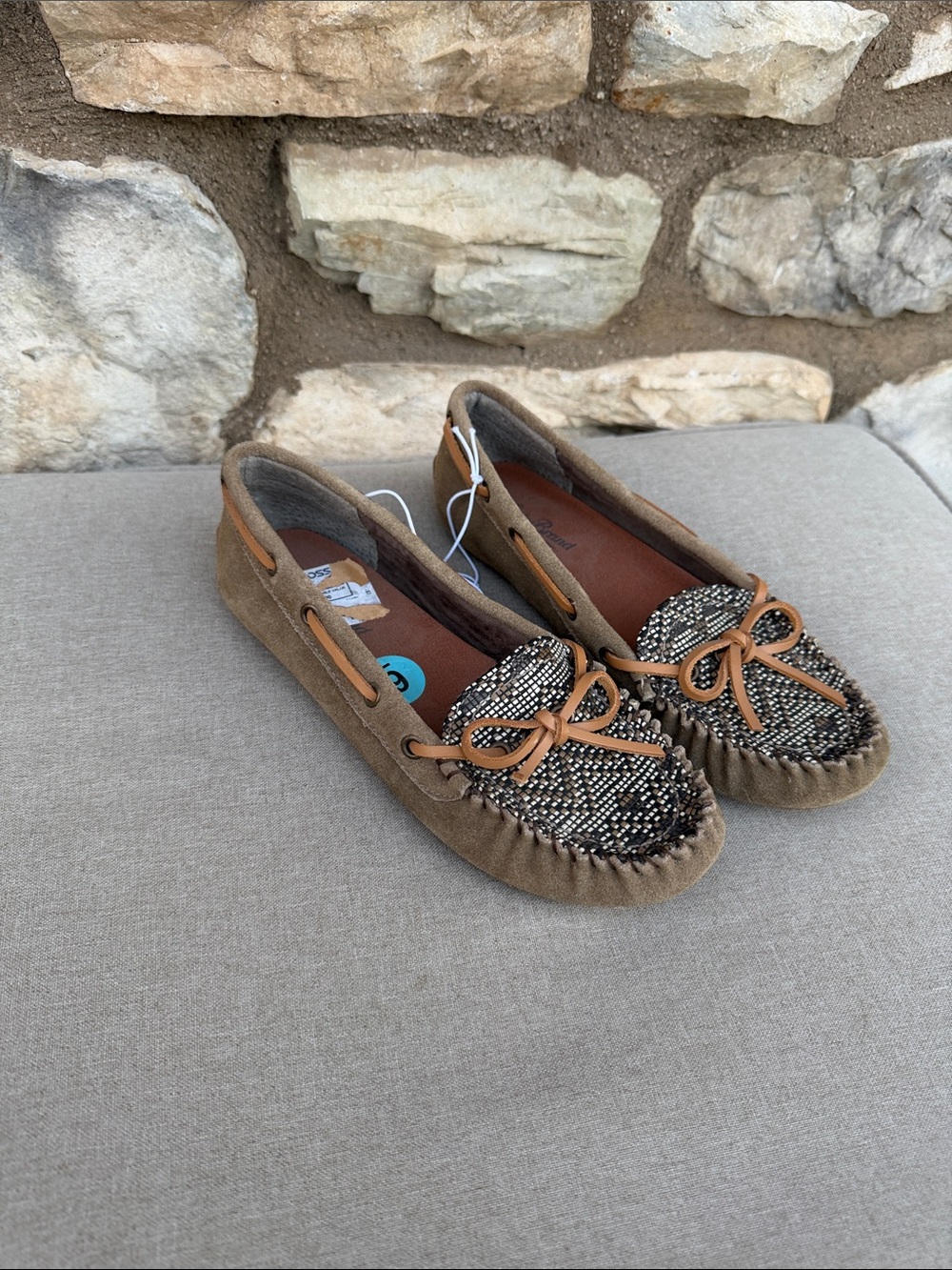 Lucky Brand Leather Beaded Moccasin Loafers size 6 NEW